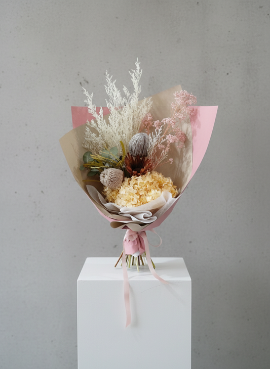 Dried Flower Bouquet | Elsie and Oak